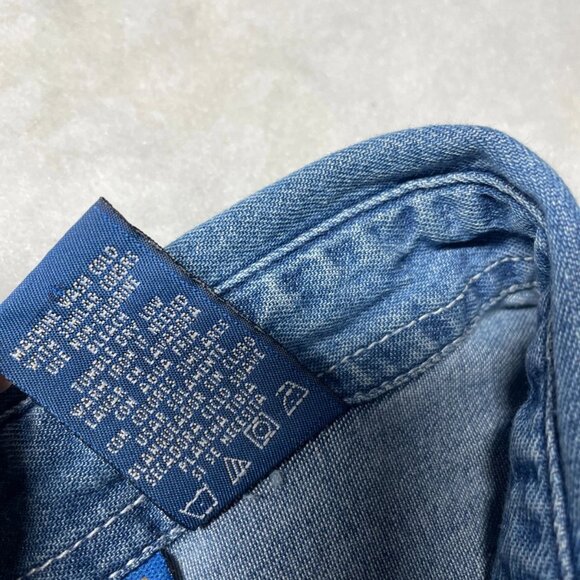 VTG Disney Winnie The Pooh Embroidered Short Sleeve Denim Shirt Size 18W/20W - Picture 4 of 7